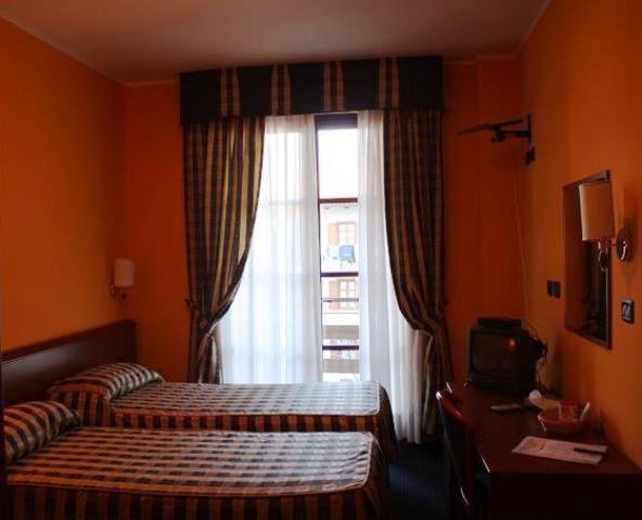 Hotel Tre Denti Cantalupa Ngoại thất bức ảnh