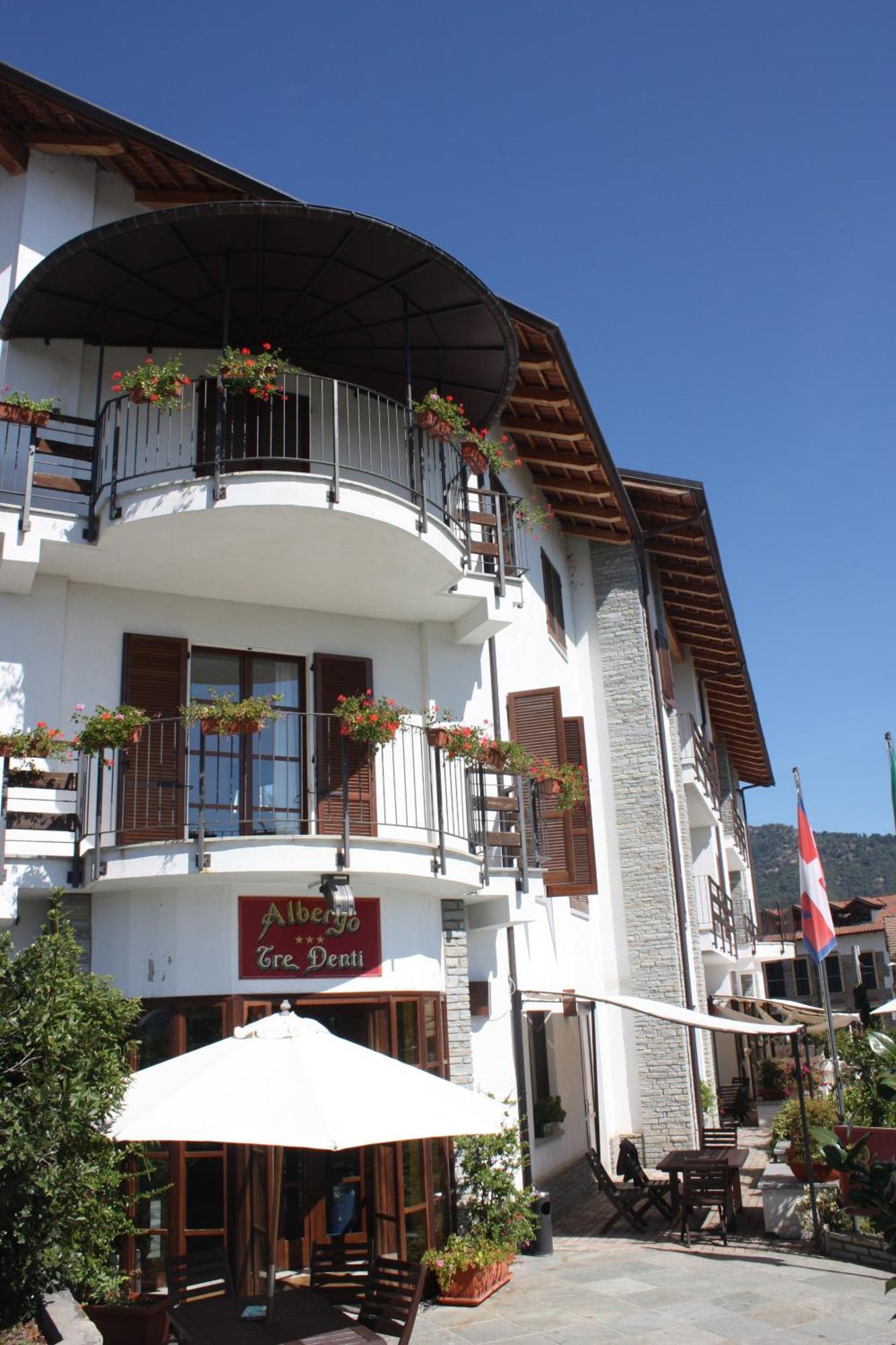 Hotel Tre Denti Cantalupa Ngoại thất bức ảnh
